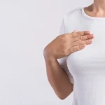 نقش پروتز سینه در بهبود تقارن بدن