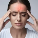 لیفت ابرو برای رفع سردردهای میگرنی آیا واقعا موثر است؟