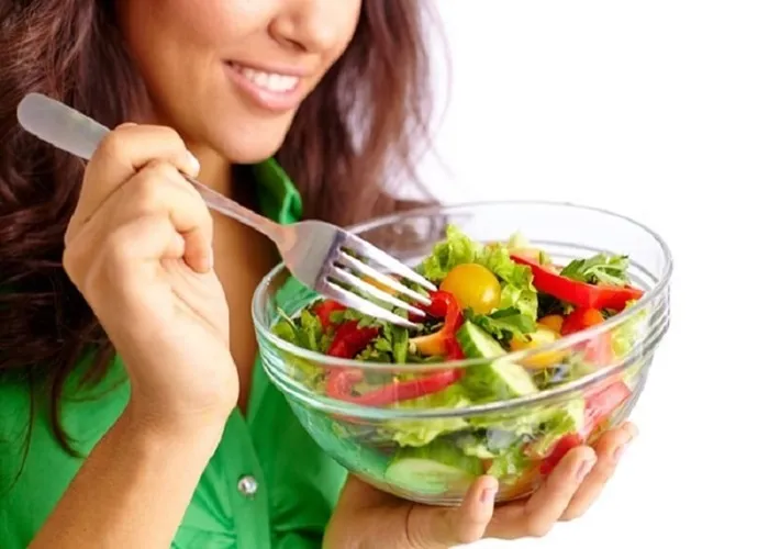 رابطه بین رژیم غذایی پروتئین بالا و سرعت بهبودی بعد از ابدومینوپلاستی چیست؟