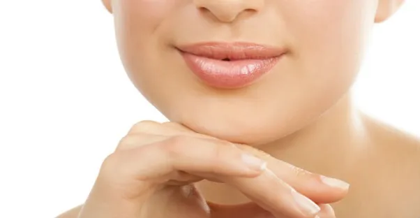 لیفت گونه با تزریق چربی یا پروتز