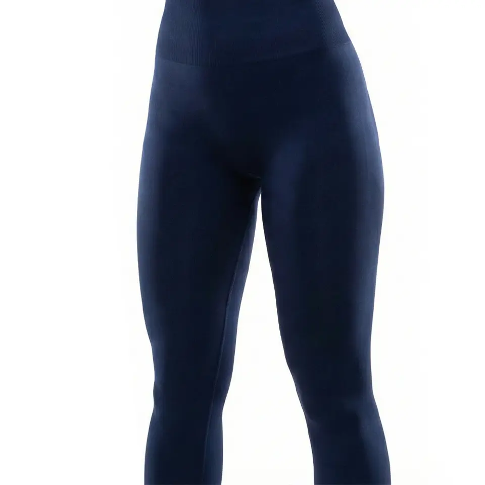 تاثیر لیپوماتیک ران بر فاصله بین ران‌ها