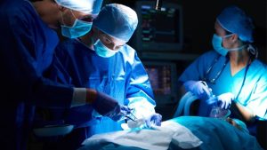 تفاوت تکنیک‌ های جدید جراحی سینه با روش‌های قدیمی چیست؟